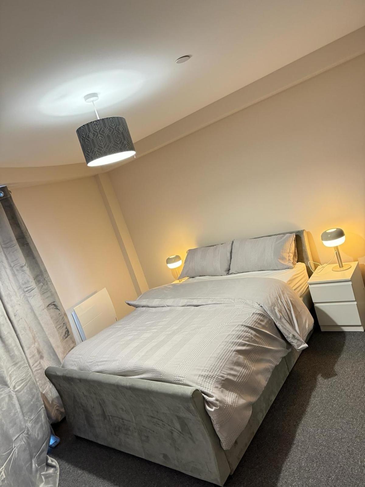 Luxury 2 Bedroom Apartment In Manchester City Centre - Free Parking Екстер'єр фото